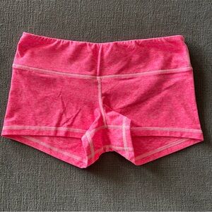 Fleo Pink Shorts Size M